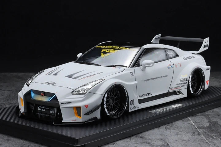 

IG Ignition 1:18 For GTR R35 35GT-RR JDM Limited Edition Resin Metal Model Ornament Toy Birthday Gift