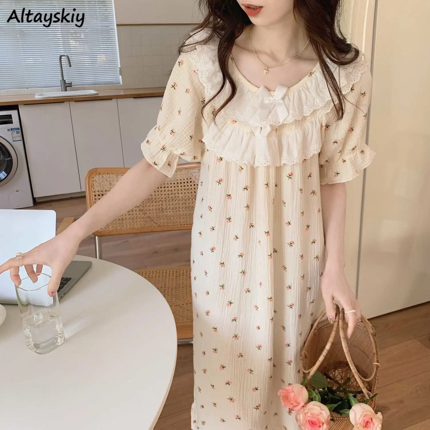 

Ночные рубашки с цветочным принтом женские свободные с оборками шикарный дизайн во французском стиле винтажная Пижама с коротким рукавом модная домашняя одежда для отдыха Новинка