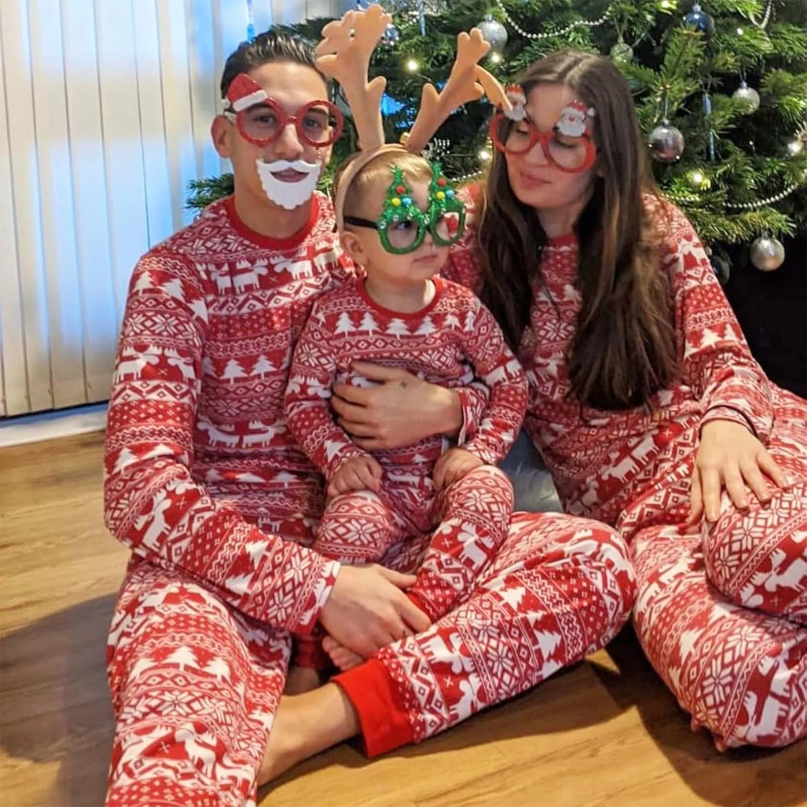 thumbnail image 4 of Pijamas navideños 2025 Ropa familiar a juego Conjunto de pijamas para madre e hija para bebé Ropa de dormir para madre e hija Traje para padre e hijo, 4 of 5