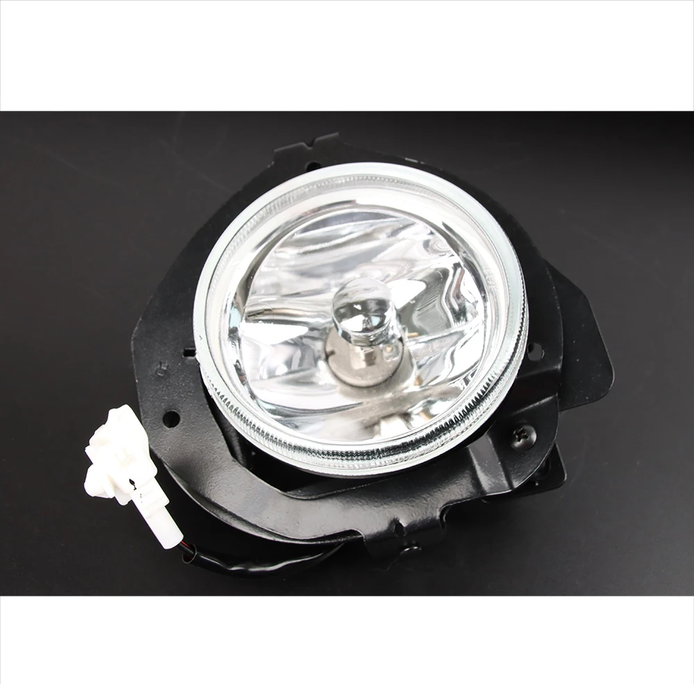 

2PCS Left&Right Front Fog Lamp Light Kit for Mitsubishi Pajero IO TR4 Pinin H65W H66W H67W H76W H77W 1998-2007 MR439835 MR439836