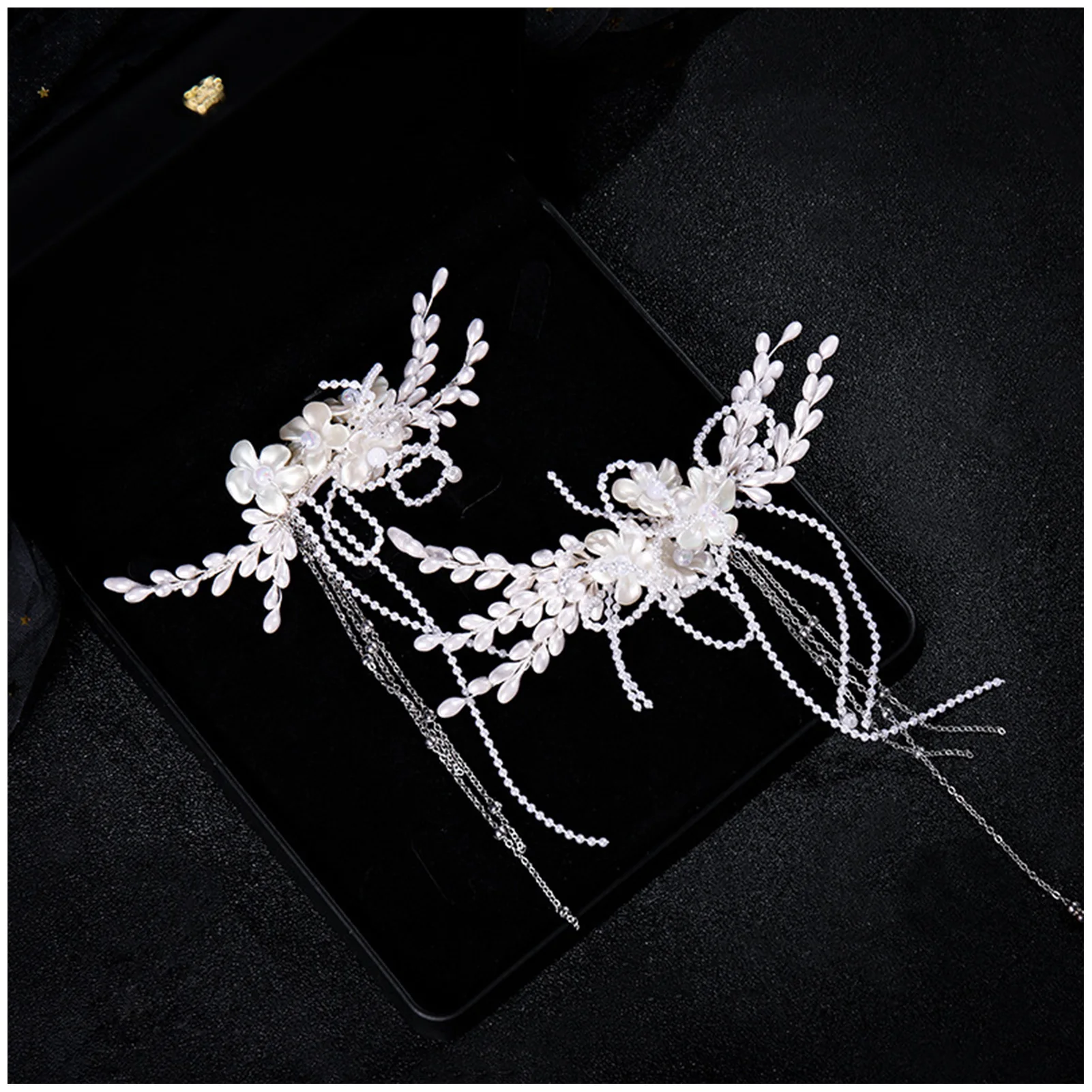 

Woman's Luxurious Pair Side Clips White Stamen Headdress with Tassel for Birthday Stage Party Show Dress up