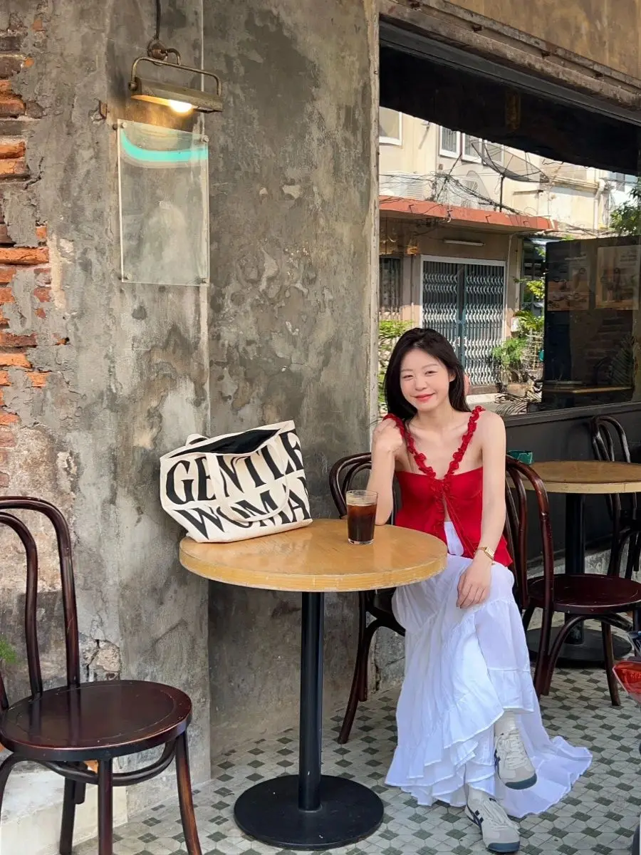 등이없는 스파게티 끈이없는 홀터 탱크 탑 여성용 여름 해변 휴가 분할 섹시한 스타 핫티 외부 탑 아메리칸 레드