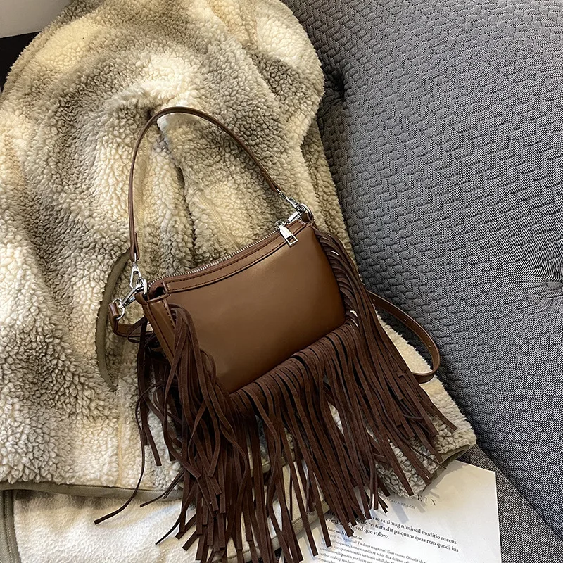 

New Autumn Winter Women's Bags Matte Shoulder Tassel Fashion Crossbody Bucket Bag Designer Bags Luxury Purses and Handbags