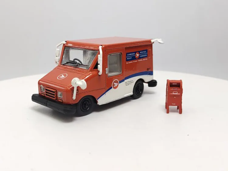 1:64 Canada Post LLV With Mailbox Replica Model Toy Car For