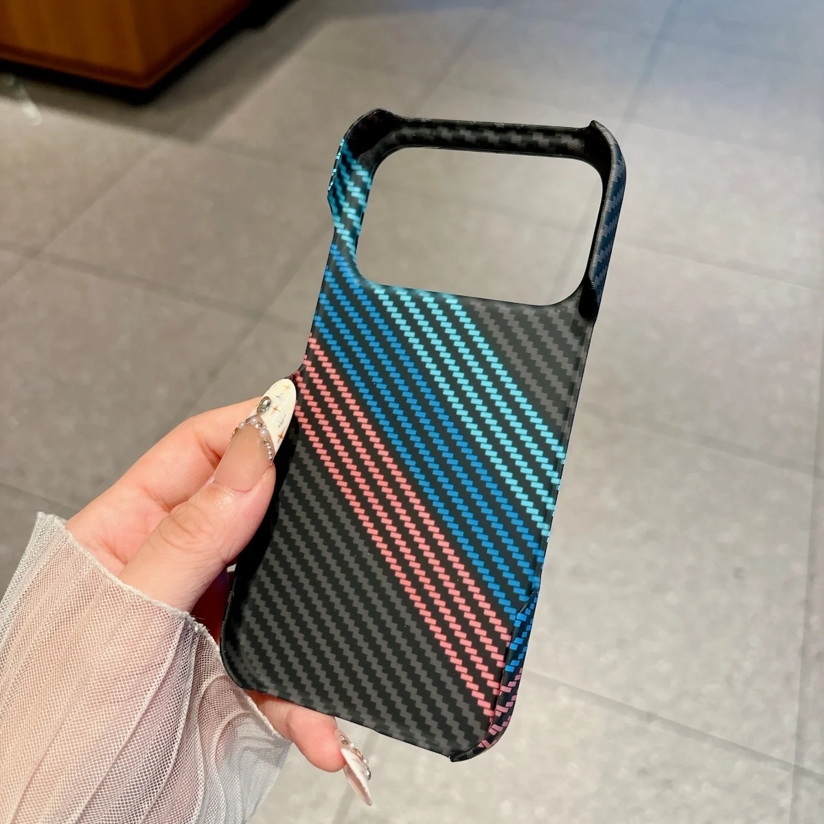 Frameless Carbon Fiber Kevlar Hard PC Phone Case with Water Ripple Texture Cover