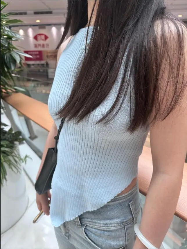 

138901 138902 Fashion Classic Trendy Luxury Designer Cloth Women Summer Embroidery Logo Off Shoulder Knitted Vest Tank Top