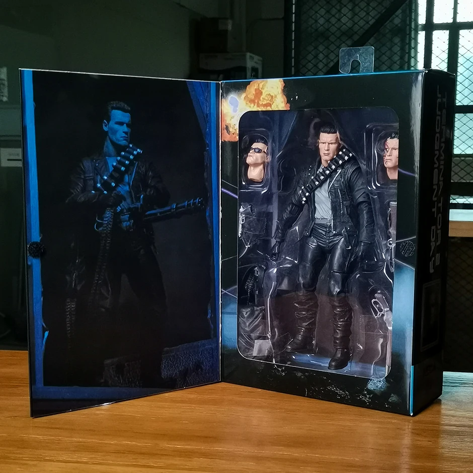 NECA Terminator - Ultimate Terminator Tech Noir T-800 7