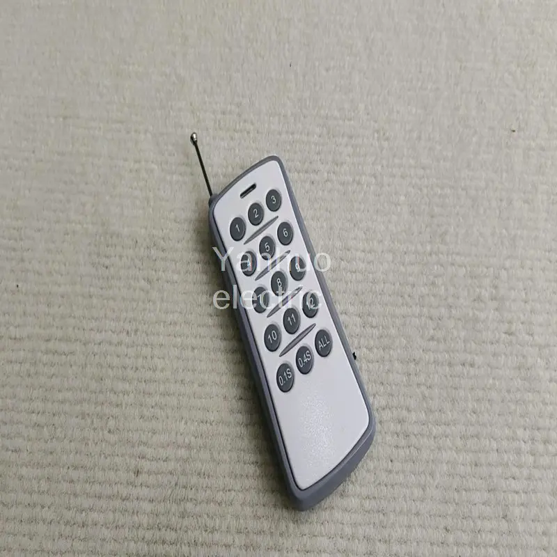LED 기계 무선 원격 콘트론 433mhz CE FCC DMX 무대 링트 2024, 새로운 스타일의 결혼 선물 발사 시스템, 12 큐