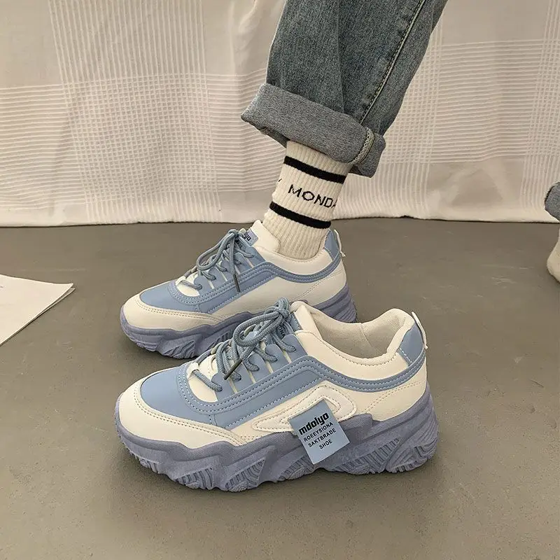 

Женские кроссовки на массивной платформе, Вулканизированная подошва, кожаные, увеличивающие рост, обувь на танкетке для девушек и женщин, весна