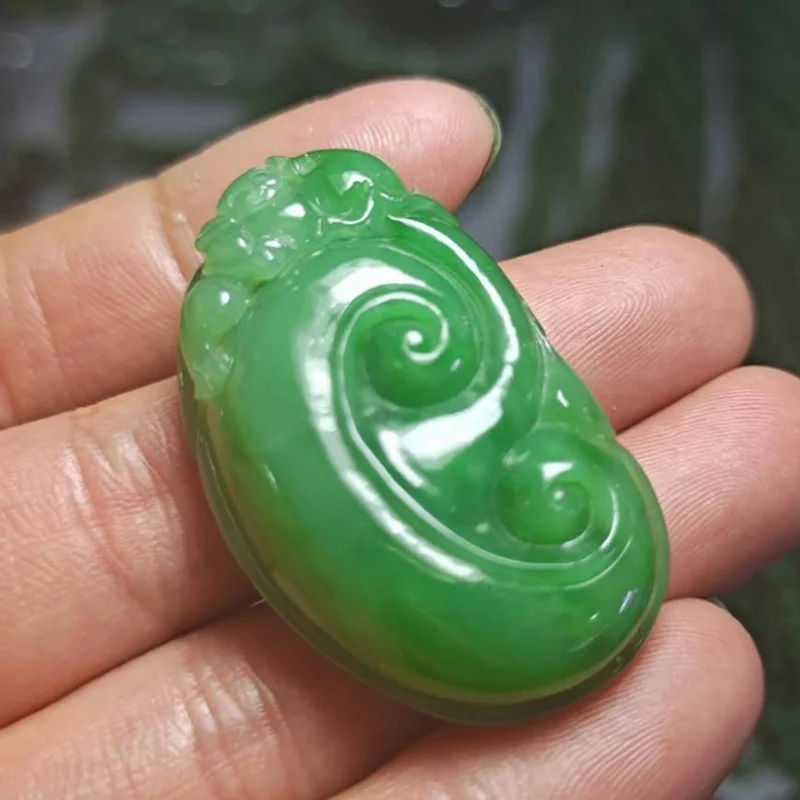 

Xinjiang Hetian Jade Pendant Jasper Lucky Pendant Men's and Women's Jade Pendant