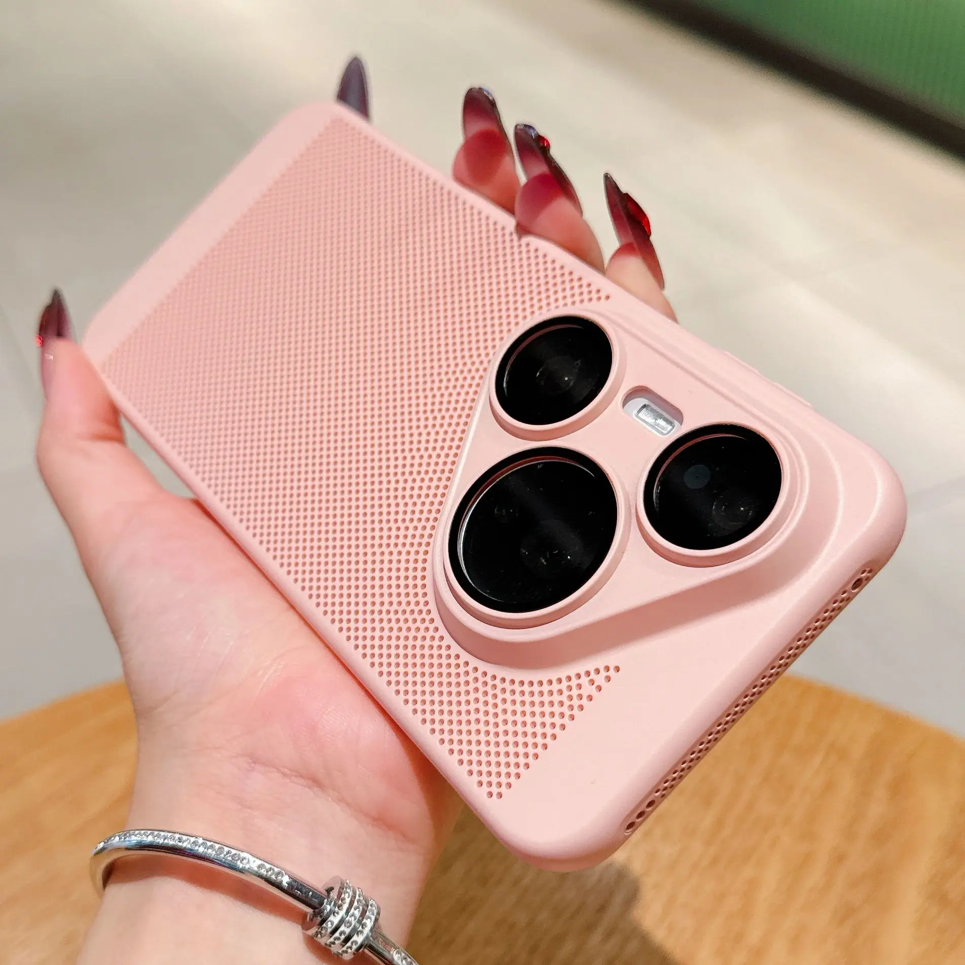 Cooling Matte Heat Dissipation Grid Case with Ultra Glass Lens Protection