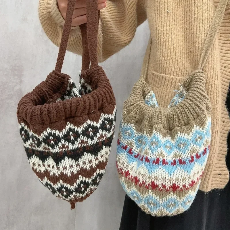 2in1 New Design Drawstring Bag-Hat Hand-crocheted Warm Crossbody Bag Hat Outdoor Wallet Purse Knitted Pullover Beanie Hat Girls 6