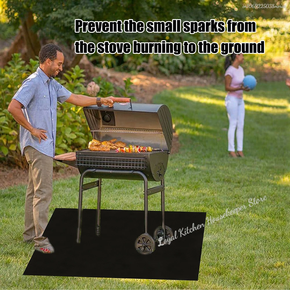 Under Grill Mat for Outdoor Charcoal Gas Grill Smoker 500℃/932℉ Heat Resistant BBQ Fireproof Mat for Patio Lawn Garden Floor grill mat