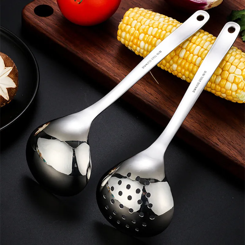 https://ae01.alicdn.com/kf/Sa7b5b6652bbf47f5bc3b798a3229acd5Q/304-Stainless-Steel-Soup-Colander-Spoon-with-Long-Handle-Hot-Pot-Pasta-Ladles-Filter-Skimmer-Strainer.jpg