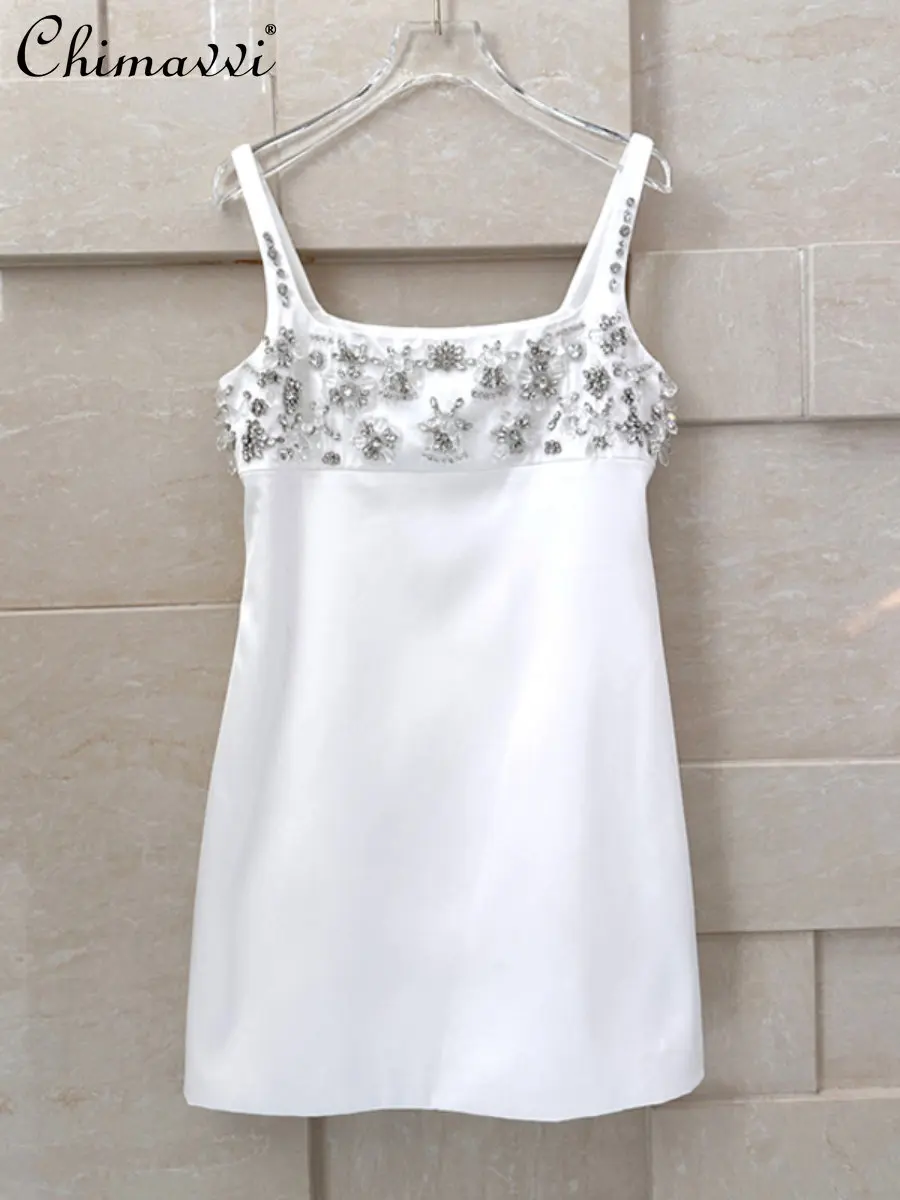 

Новинка весна-лето 2023, модное элегантное пикантное короткое платье на бретелях, женское высококачественное платье во французском стиле с вышивкой и стразами