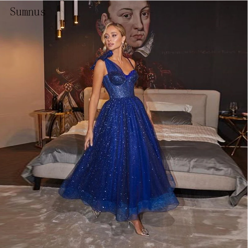 

Sumnus Royal Blue Elegant Prom Dresses Spaghetti Straps Tulle Glitter Sparkle Tea Length Pleat Party Gown 2023 Robes De Soirée