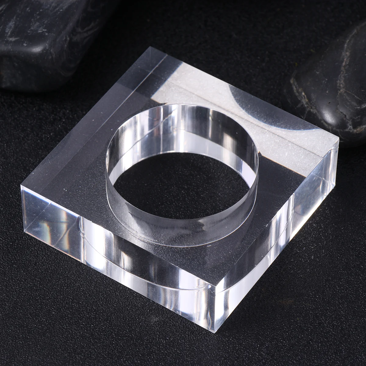 

Acrylic Square Napkin Rings Decorative Napkin Holders for Wedding Banquet Party Dinner Table Decoration (Transparent )