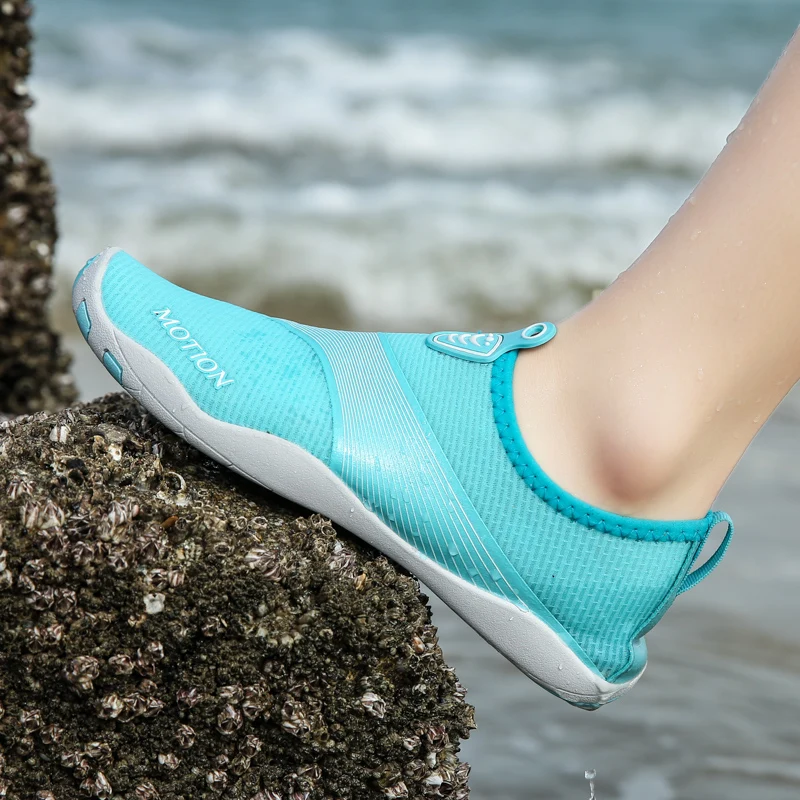 Breathable Nonslip Barefoot Beach Water Sports Shoes Men Women Comfortable Upstream Trekking Wading Shoes Quick Dry Aqua