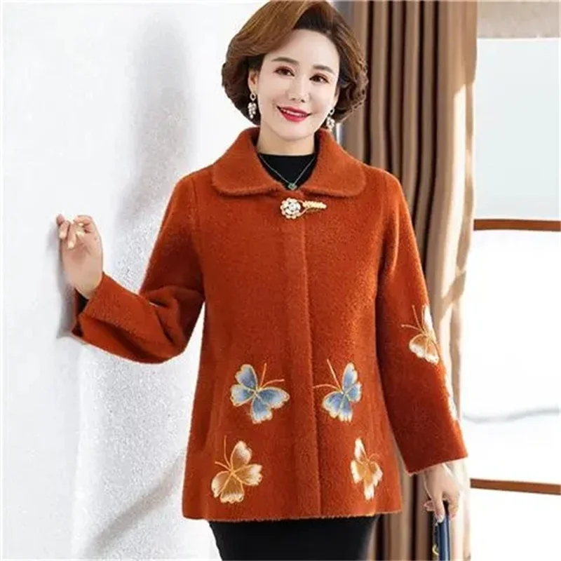 Mom's Autumn and Winter Fashionable Red Mink Fleece Lapel Coat Middle Aged And Elderly Grandma's Noble Embroidered Jacket P93