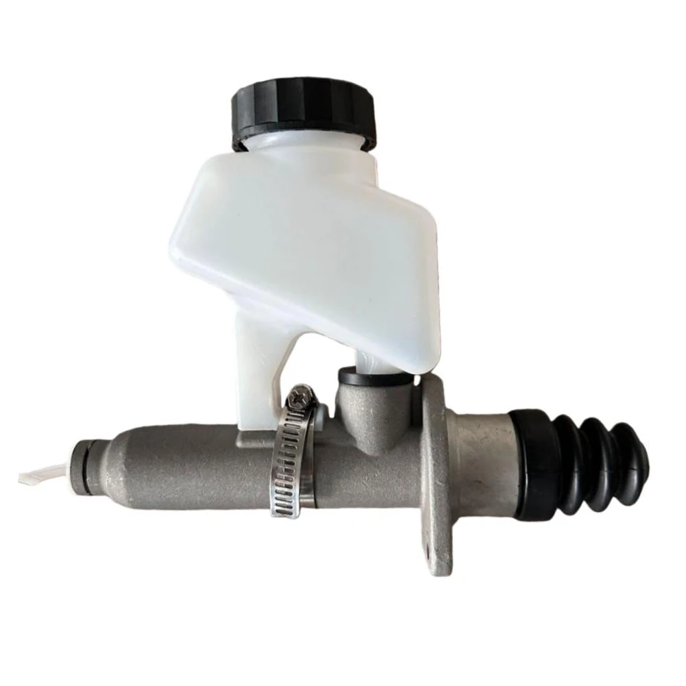 Car Clutch Cylinder Master With Reservoir E17-6011 1000284701AM For PACCAR For Kongsberg Automobiles Parts Accessories Replace