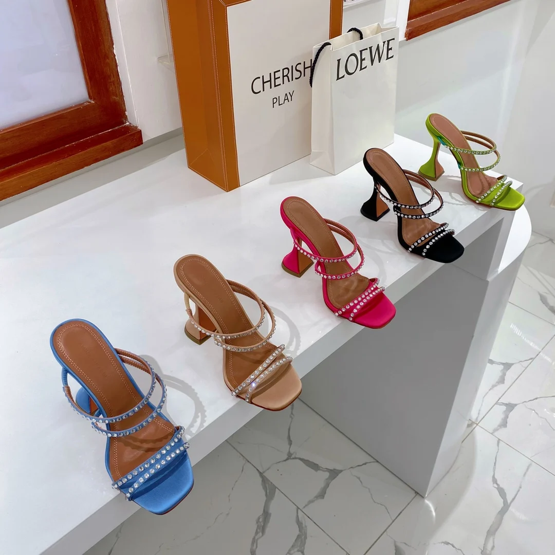 

Summer 2023 new Amina Muaddi rhinestone sandals square toe wine glass heel with women's slippers