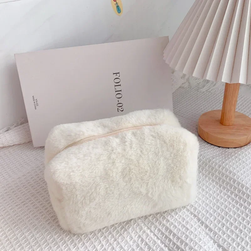 Fur Makeup Bags for Women Soft Travel Cosmetic Bag Organizer Case Young Lady Girls Make Up Case Necessaries 1 Pc Solid Handbags 2