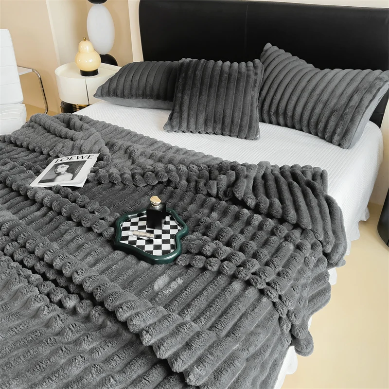 Plush Winter Throw Blanket 3