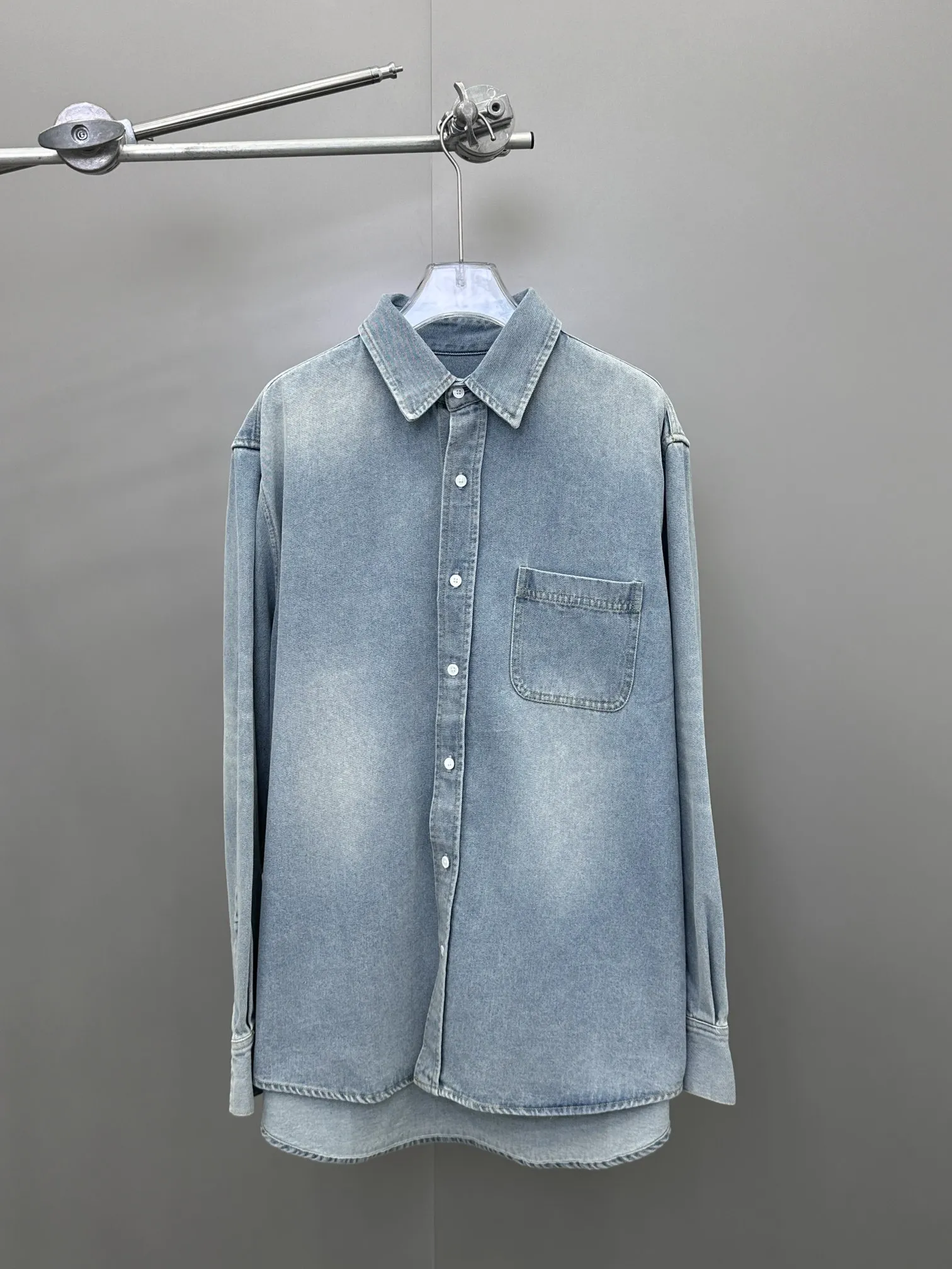

Denim shirt gradient washing process loose version casual fashion 2023 summer new style 0330