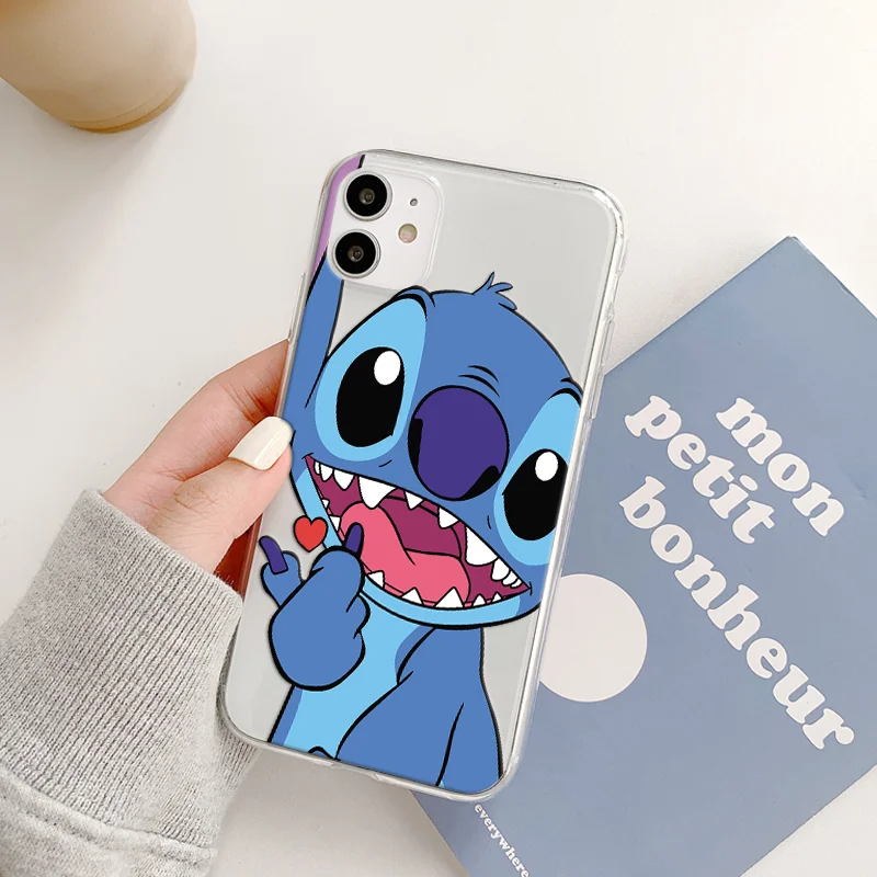 Capa para iPhone 14 Pro Max Oficial da Disney Stitch A Trepar