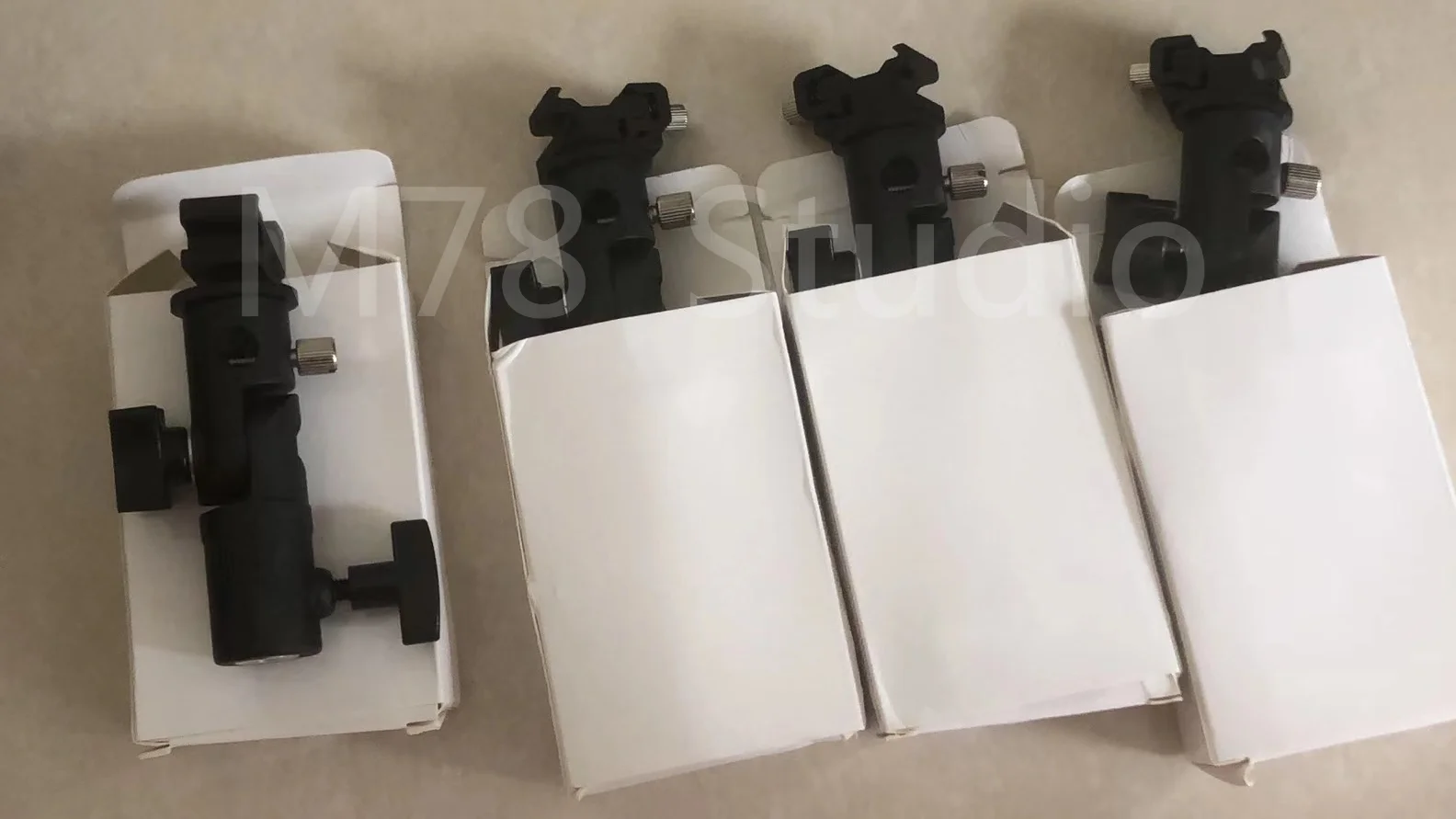 Support Flash Speedlite Universel - Compatible Canon Nikon Pentax - Pour Parapluie Studio 15.8mm