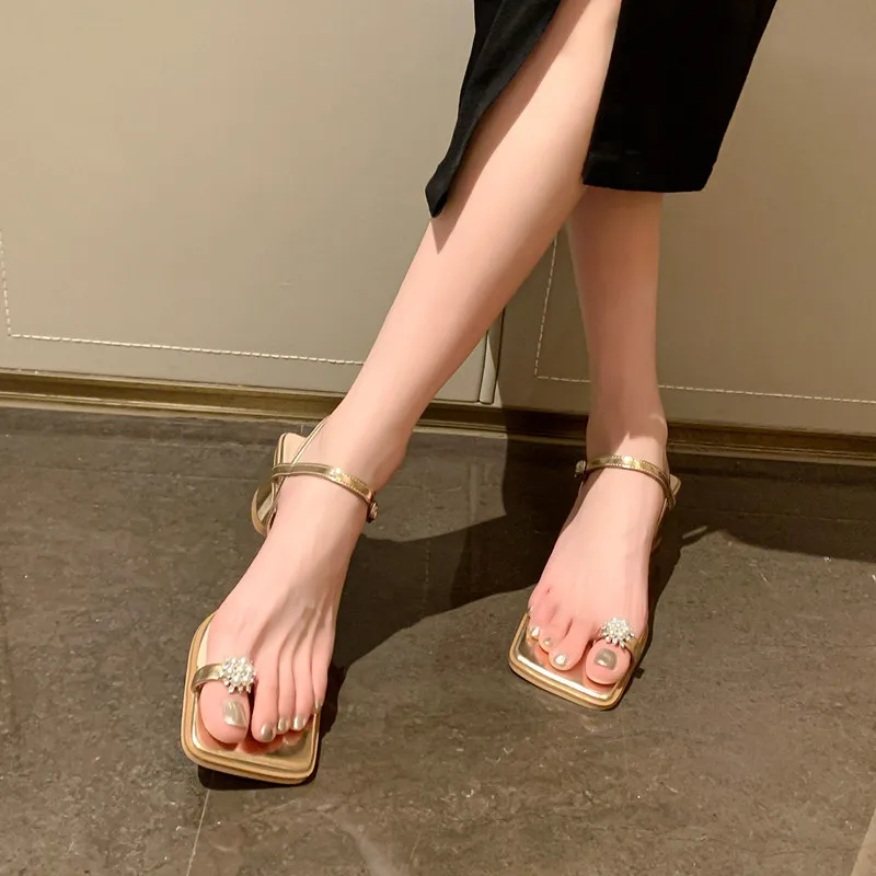 

Elegant Square Head Beaded Sandals Women Summer New Sweet Girl One Line Buckle Shoes Thick Heel Clip Toe Roman Sandalias Simple