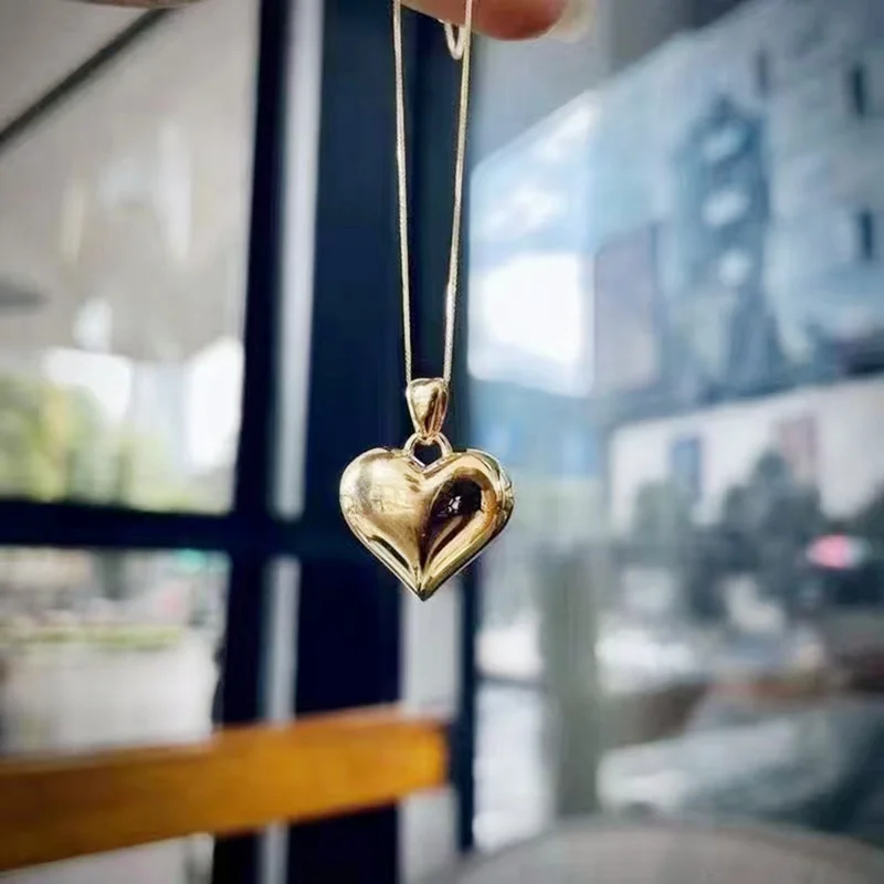 Pendant Necklace VITICEN 18k Gold Love Woman Necklace Pendant Au750 Gold Simple Women's Clavicle Chain Jewelry Accessories Valentine's Day Gift