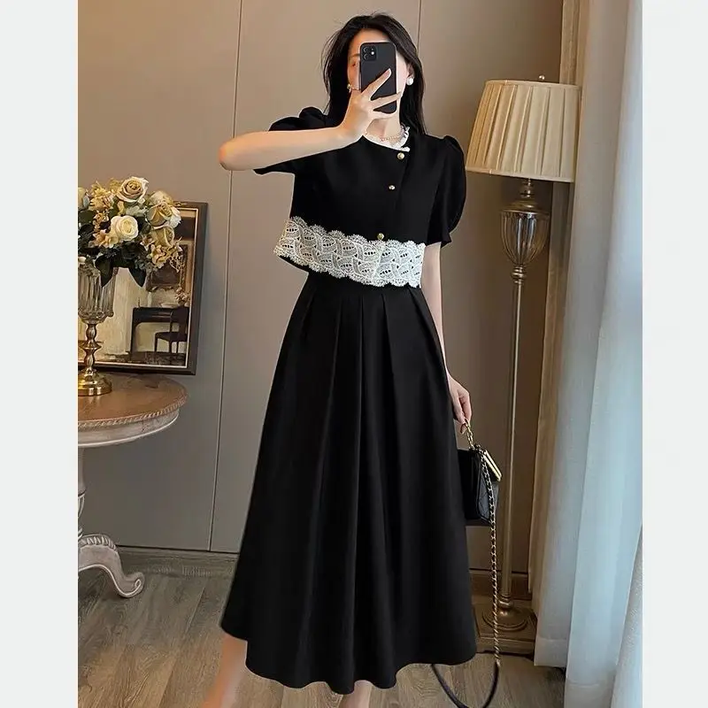 Summer 2023 New Arrival Wear Light Mature Retro French Style Small Fragrance Top Blast Street Design Premium Two Piece Outfits