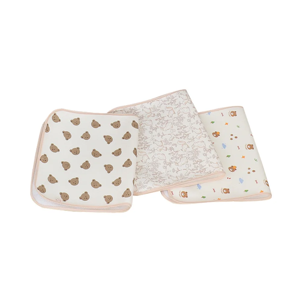 Baby Stroller Diaper Pad Gauze Cute Cartoon Baby Stroller Seat Mat Non-slip Absorbent Reusable Infant Urinal Mat Breathable