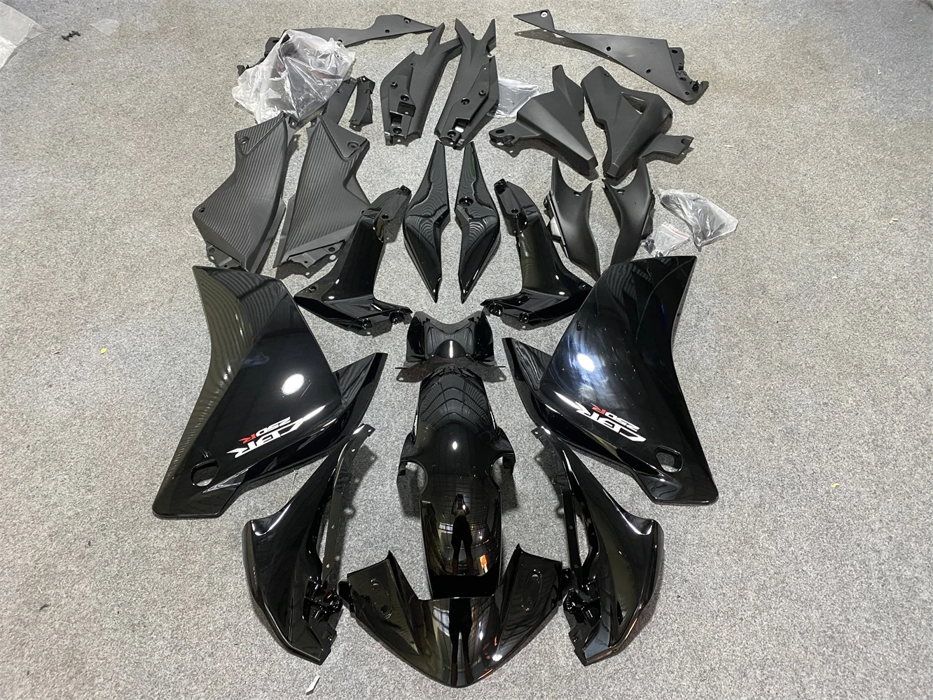 

For CBR 250 2011 2012 CBR250R CBR250RR 2011-2012 CBR 250R CBR 250RR Black Fairing For Injection Mold Fairing