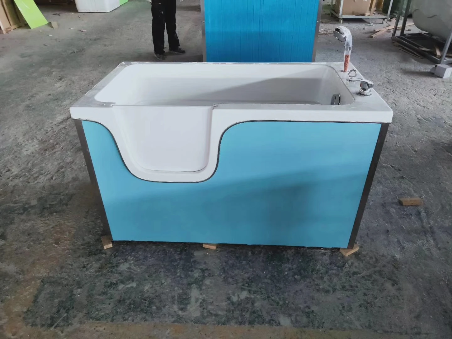 Blue yellow green colors cat and dog SPA professional pet shop large square acrylic bathtub with broadside open-door
