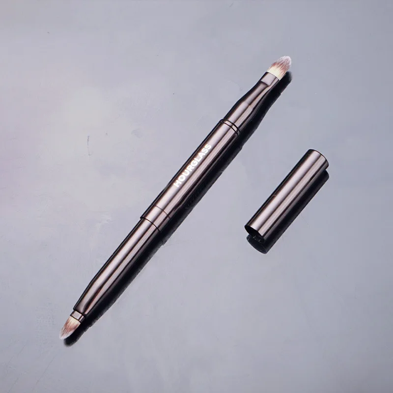 Retractable Lip