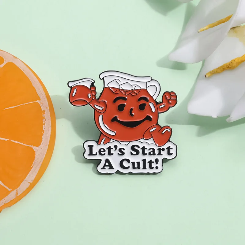 Брошь в виде кофейника с эмалью, с эмалью