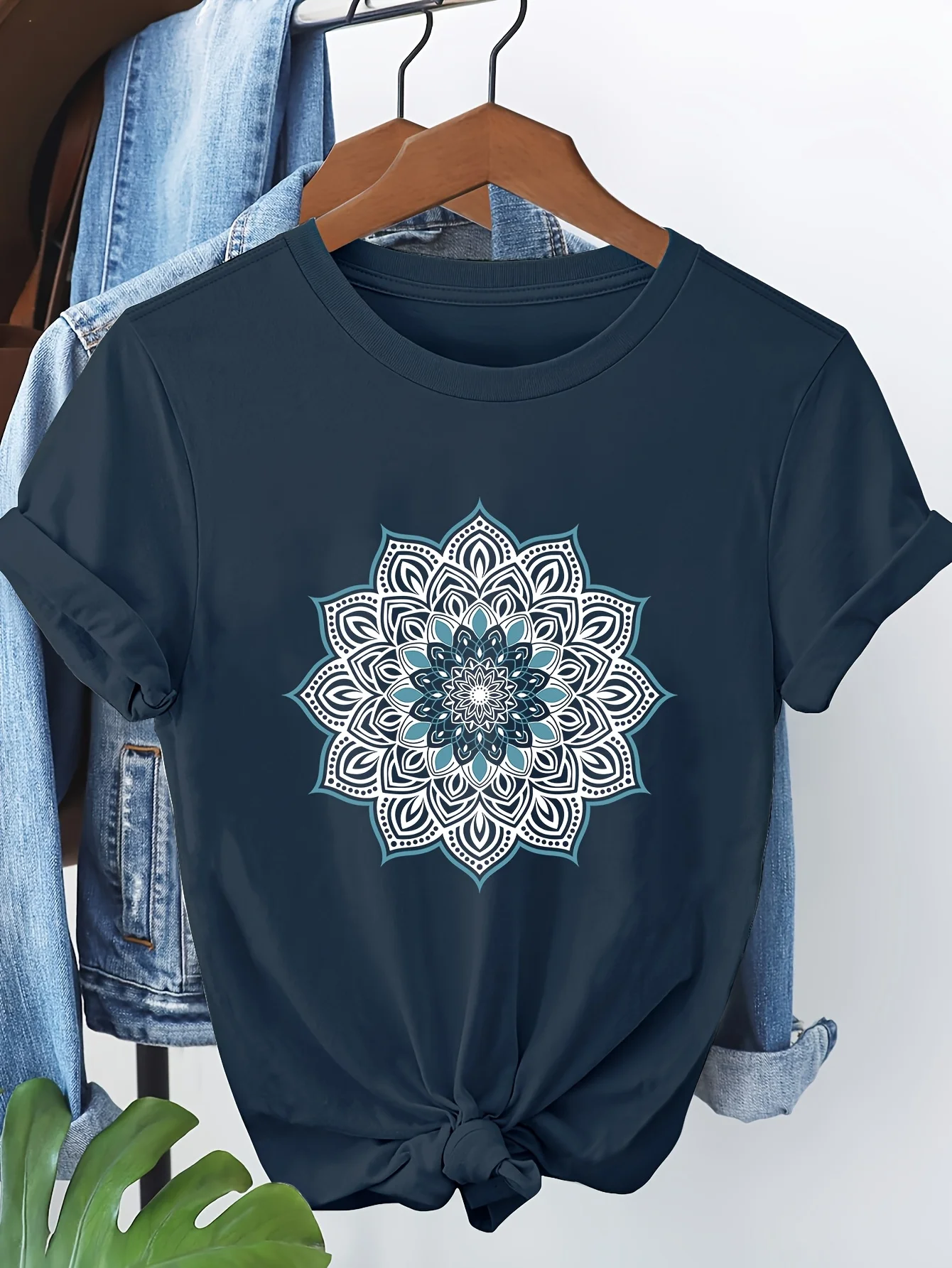 AWomen's Floral Mandala Print Short Sleeve T-Shirt Casual Round Neck Top with Teal Black Artwork Urban Style Printed T-Shirt 1