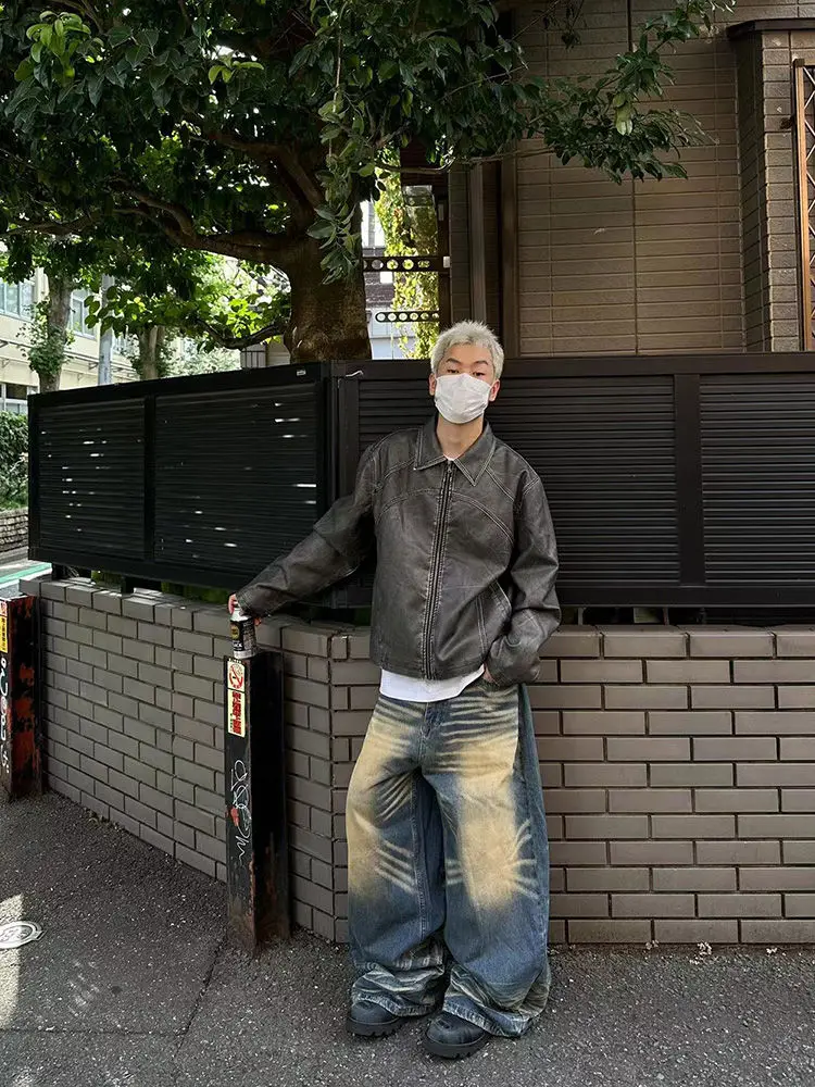 Рисунок 5 - Новые винтажные джинсы с широкими штанинами