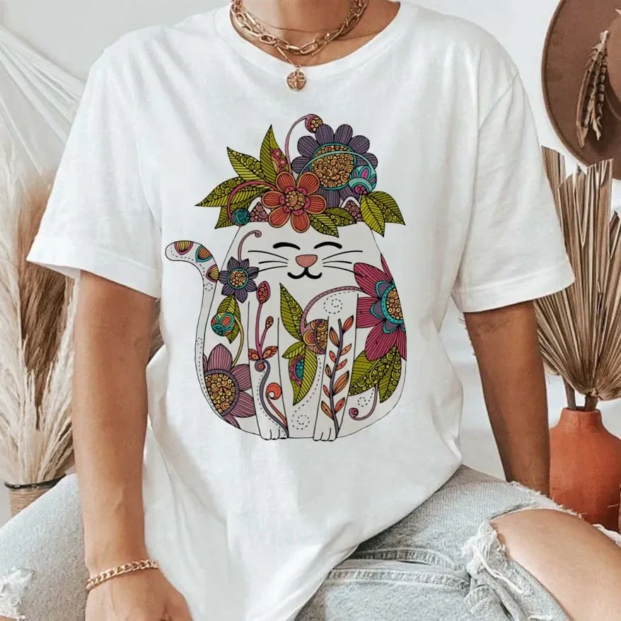 

Футболка женская с цветочным принтом в стиле «Ретро»