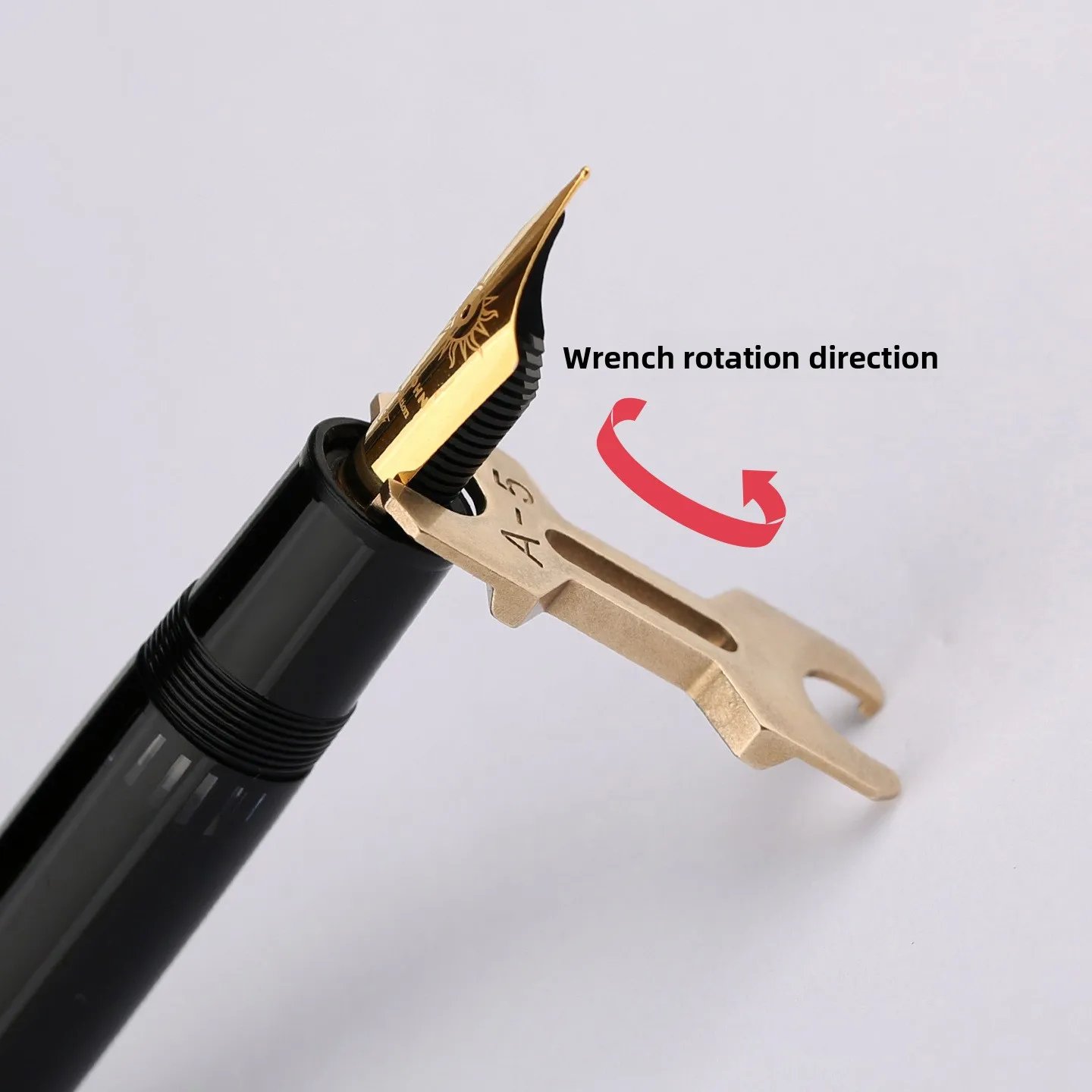 Montblanc Meisterstück Mozart Fountain Pen Gold Trim – Jos van Dam