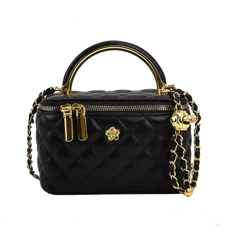 

Lingge Embroidered Thread Women's 2024 New High end Chain Bag Fashion Versatile Handheld Small Square Bag