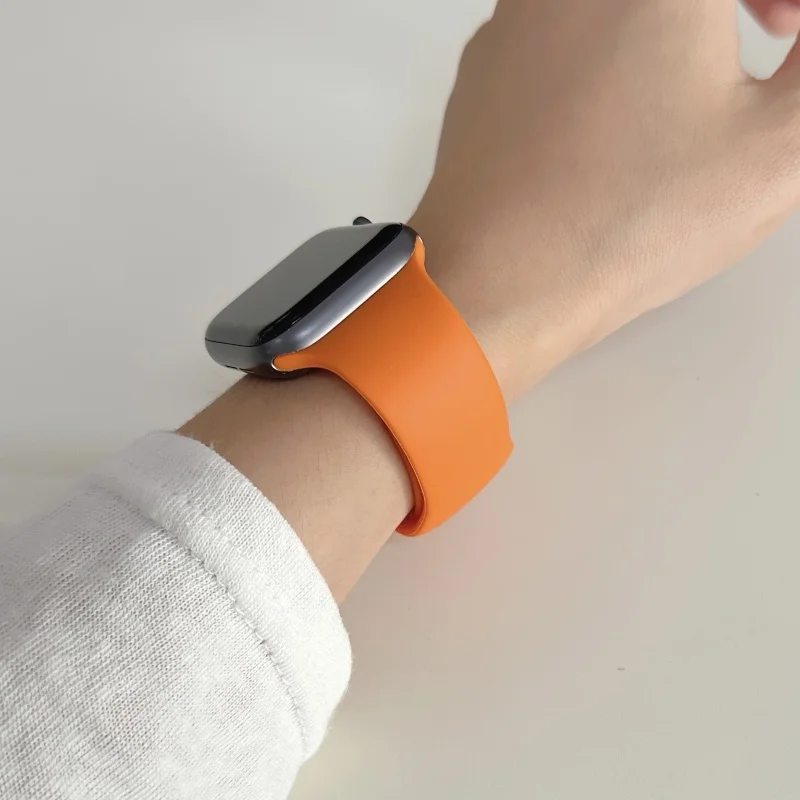Premium Silicone Sports Band for Smartwatches - Versatile Size Options