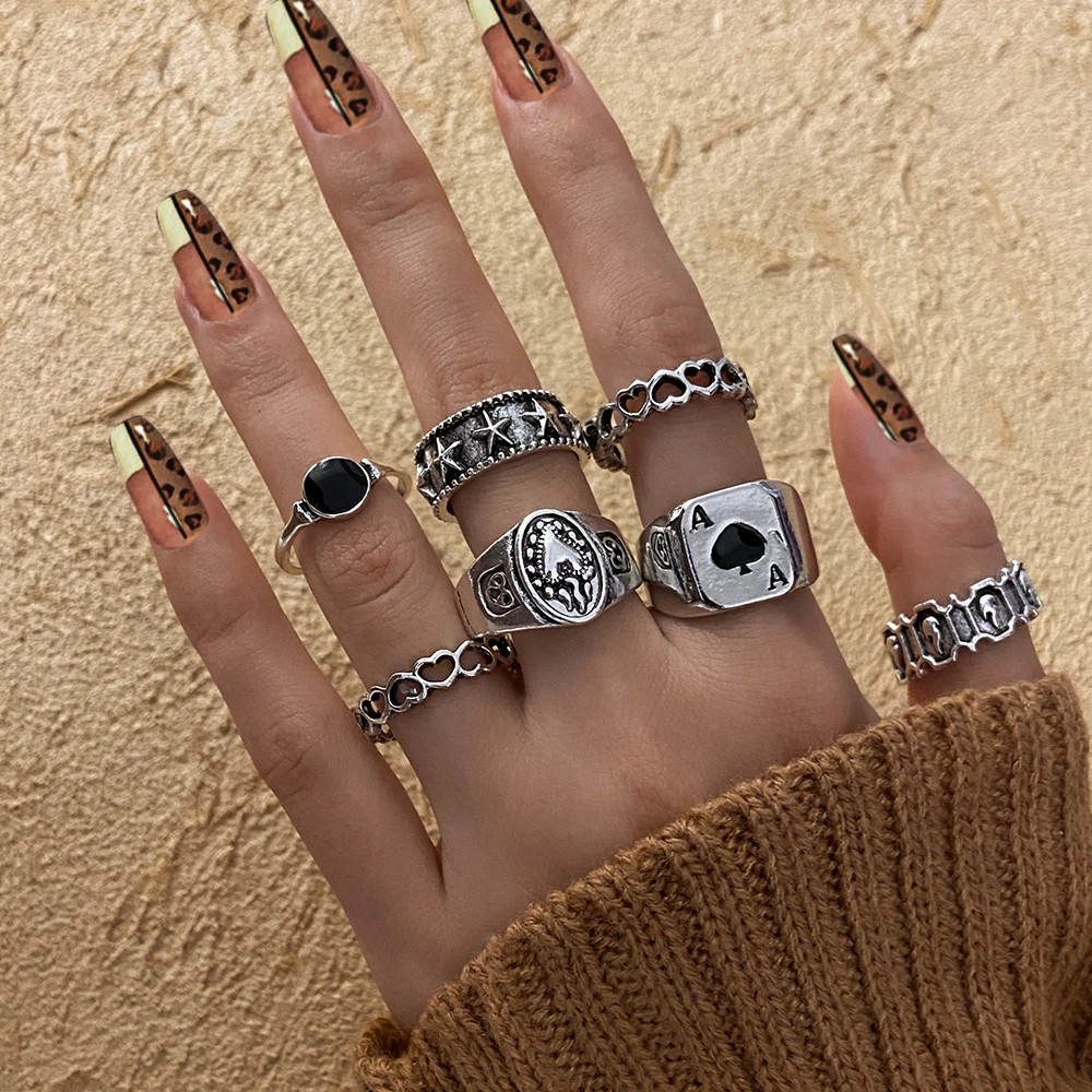 Punk Gothic Heart Ring Set for Women Black Dice Vintage Spades Ace Silver Plated Retro Rhinestone Charm Billiards Finger Jewelry 
