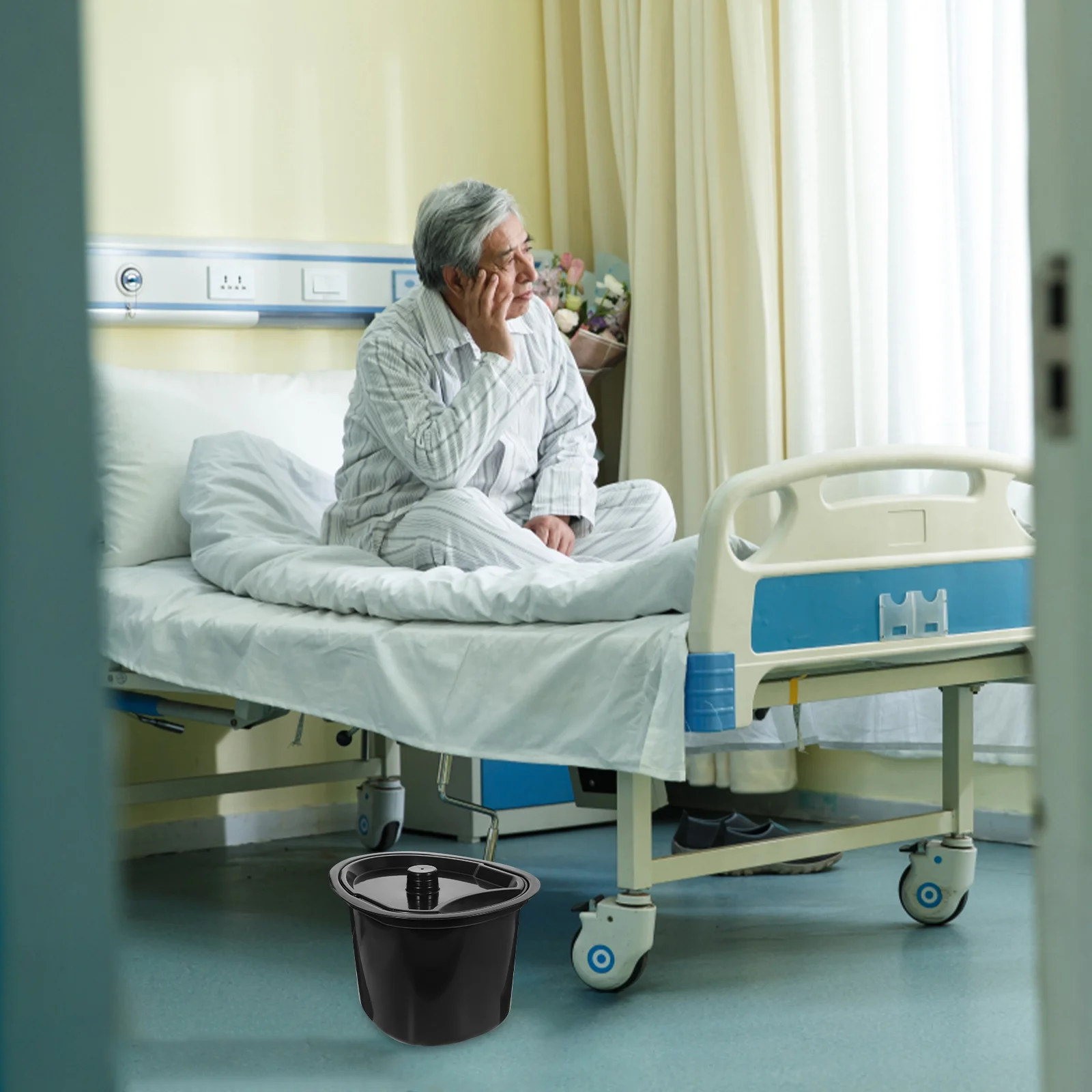 

Travel Urine Pot Chamber Pot Plastic Spittoons Urine Bedpan Lid Portable Toilet Adult Potty High Angle Pregnant Woman