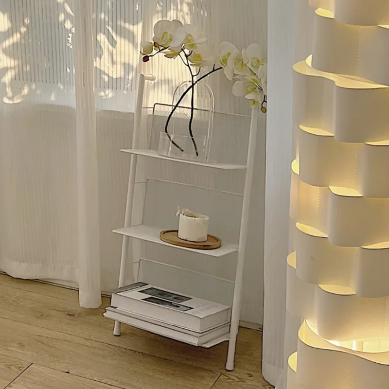 Ins Middle Ancient Bookshelf: Floor Clothing Store Magazine Display Rack Wall-mounted Multi-layer Bed Storage Organizer