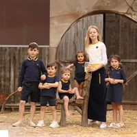Ensemble de vêtements pour enfants : robe à col rayé, chemise pour garçon, haut et short pour bébé, haut et jupe longue pour adolescent, avec logo abeille 2