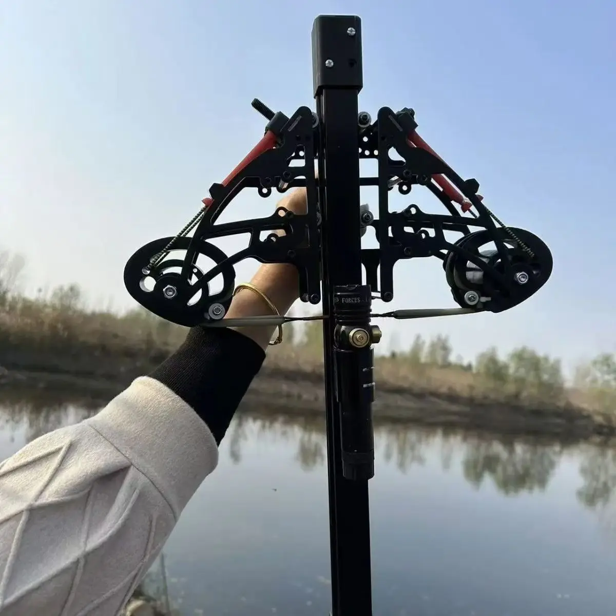 New small elf compound bow, long range, high power, high precision, can be fired in succession.