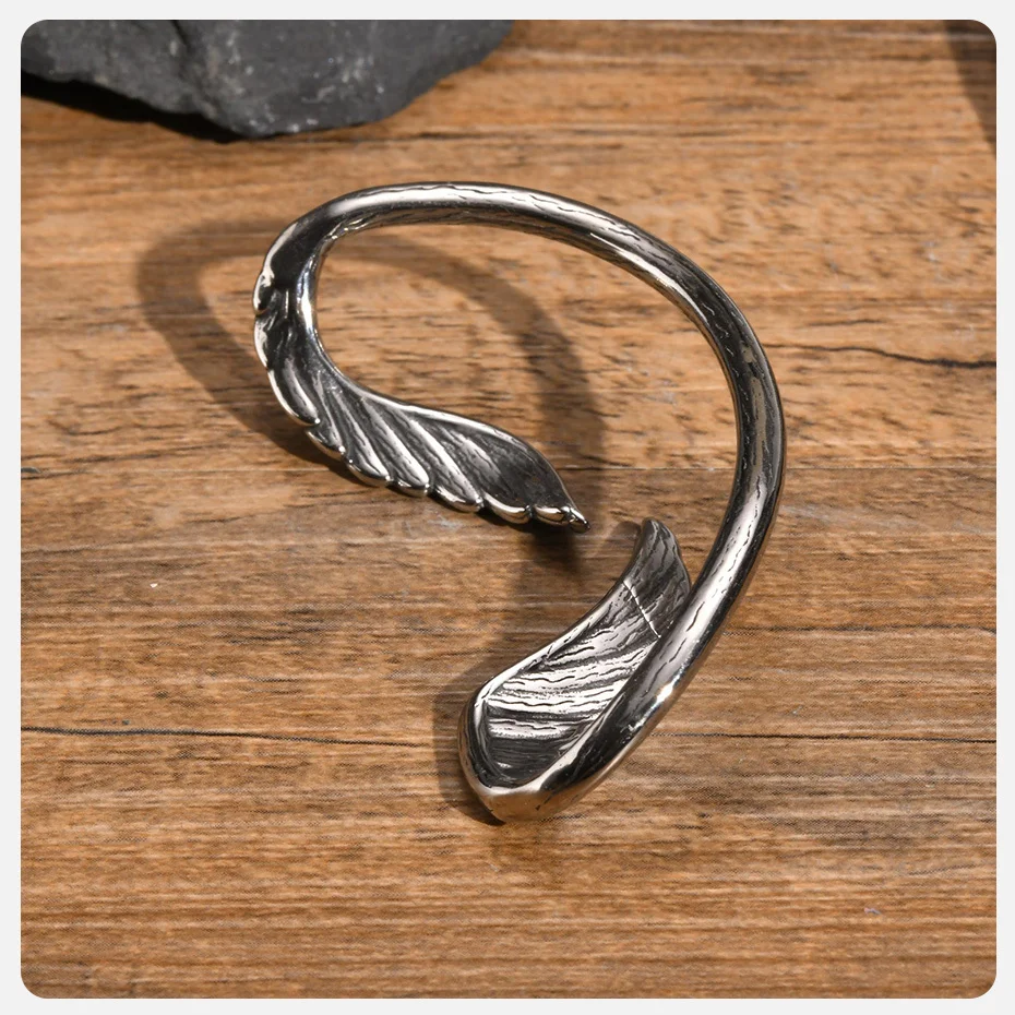 Vnox Punk Herren Wing Wrap Ohrringe, Vintage Edelstahl Feder Ohrring Clips, Gothic Tier Schlange Drache Walküre Ohr Manschette – Detail 10